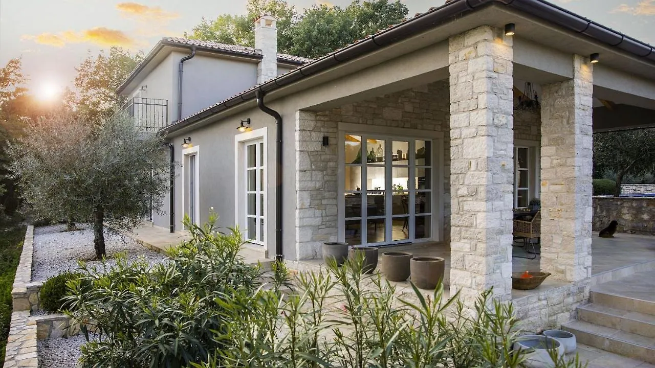 Villa Mediterranean Retreat Tinjan Croácia